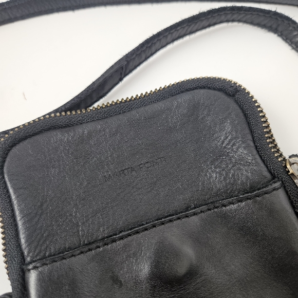 Marta Ponti Black Leather Minimalist Crossbody Bag 5x7.5 - Picture 2 of 9